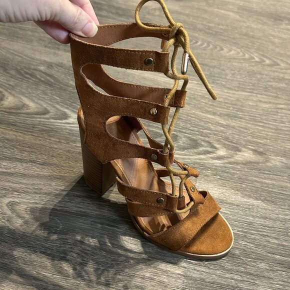 Charlotte Russe Diem Gladiator Caged Heels Sandals Size 6 Camel Faux Suede Strap - Picture 2 of 8